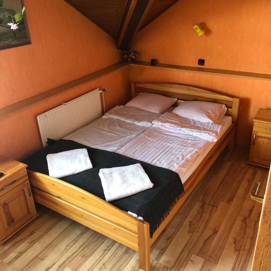 U Pauli I Eryka Apartment Леба Екстериор снимка